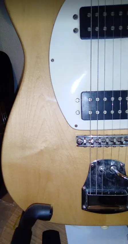 1642885872555.webp (Gitarre)