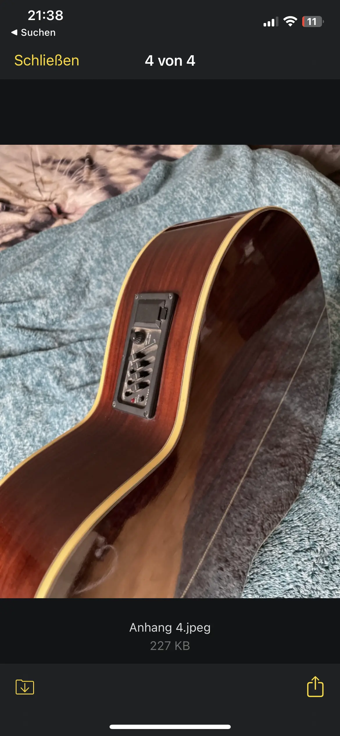 407B834D-9F9B-4897-9F0F-744708154339.webp (Gitarre)