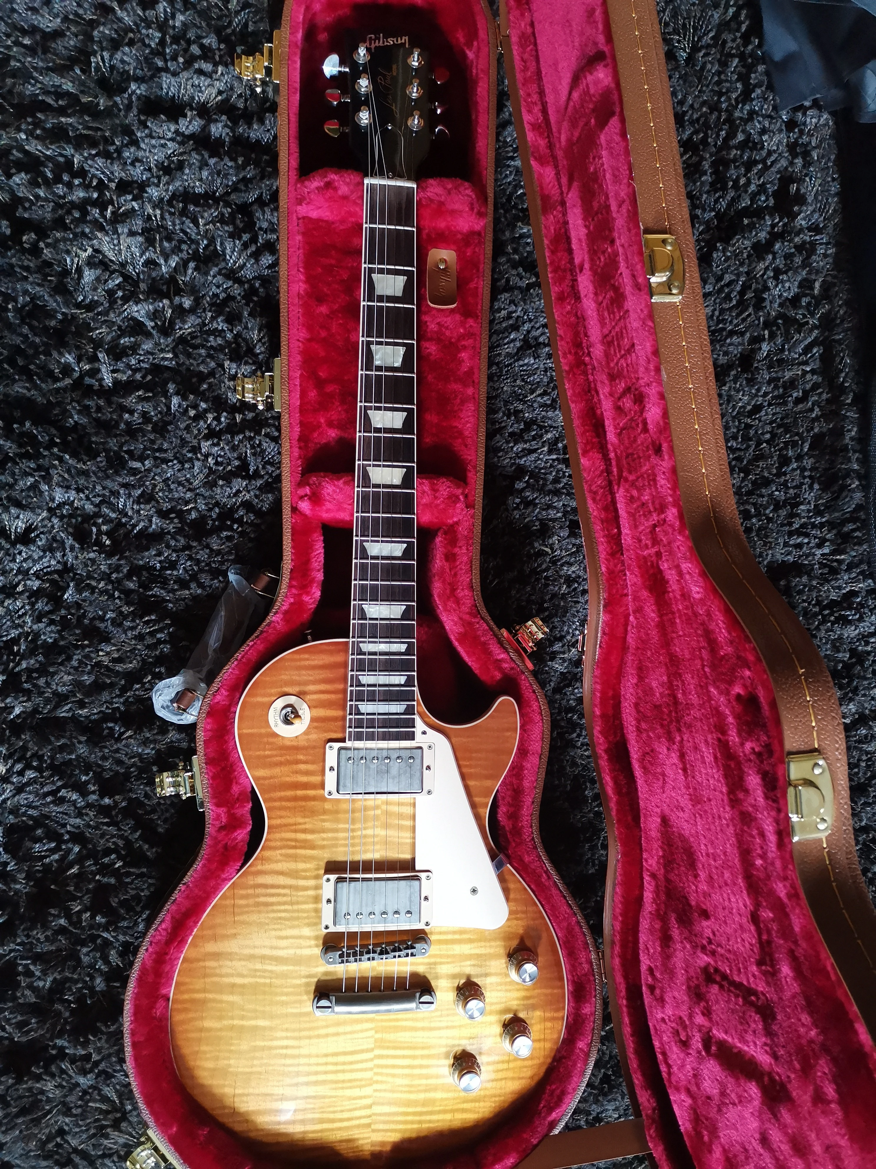 IMG_20210523_104529.webp (Gitarre)