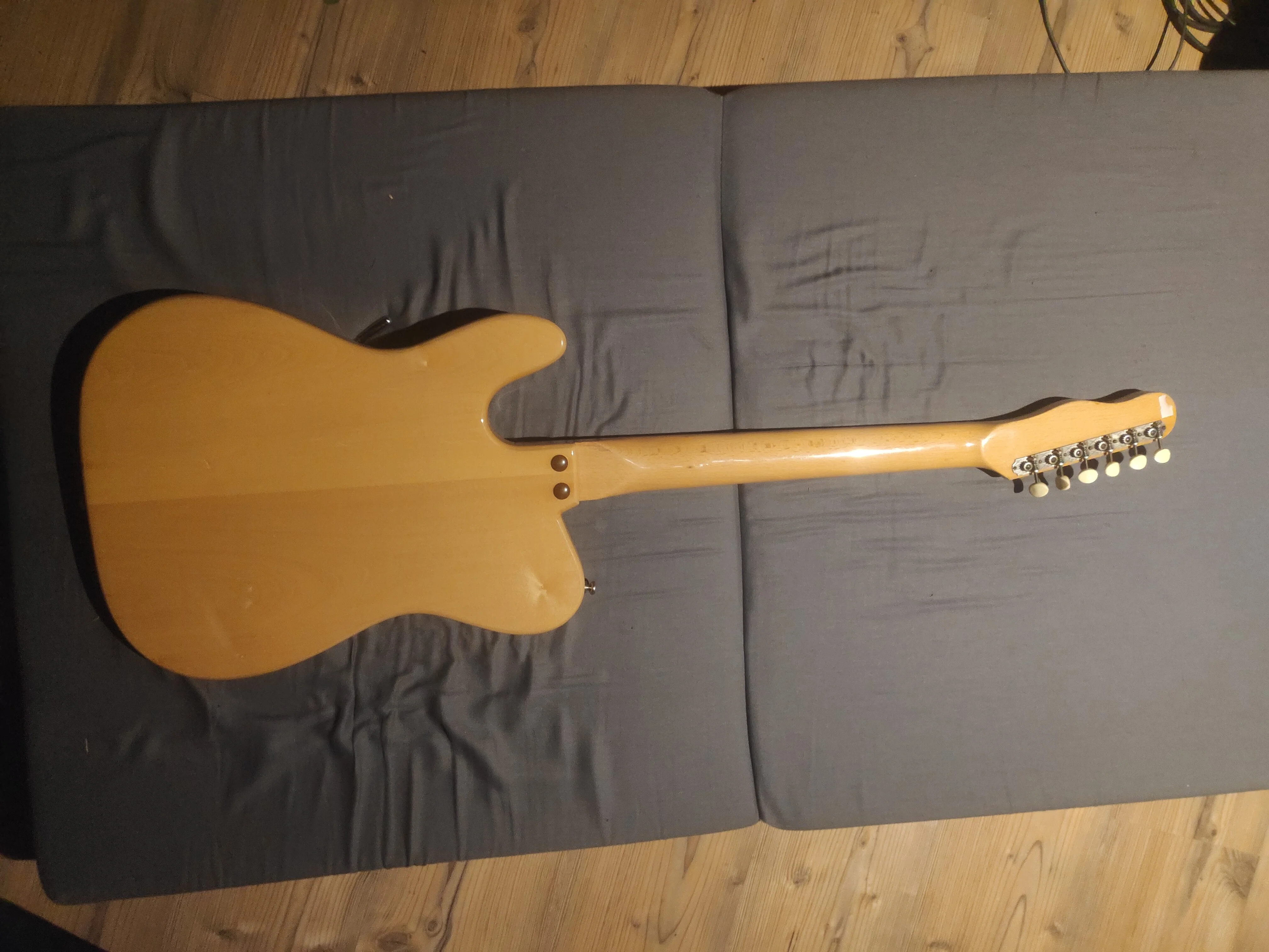 IMG_20210816_201135_1.webp (Gitarre)