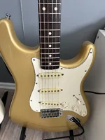 Strat gold.webp