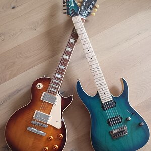 Guitar_2a.jpg