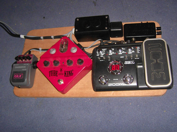 Pedalboard_by_atomic_love.jpg